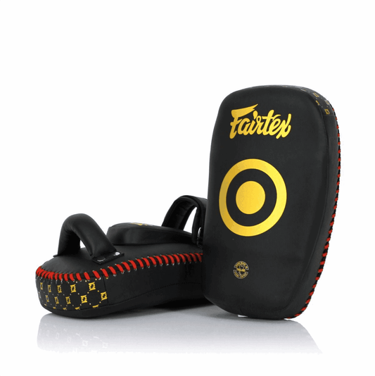 FAIRTEX - SMALL LIGHTWEIGHT CURVED KICK PADS (KPLC6) - 0